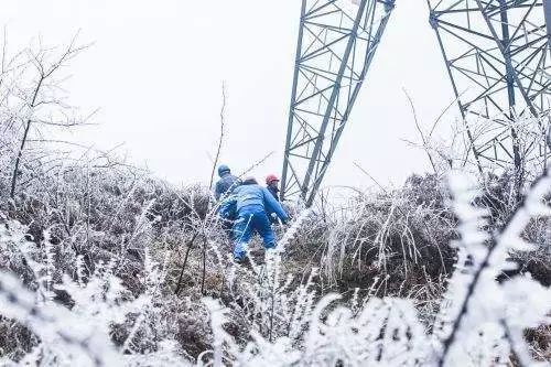代替人工去巡視輸電線路？這家公司的無(wú)人機(jī)可不簡(jiǎn)單