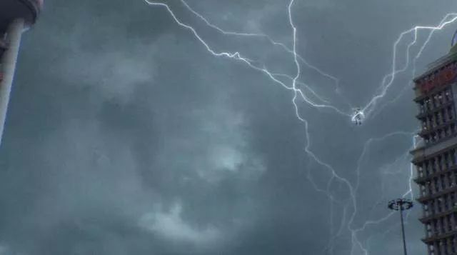 大雨傾城的這個(gè)季節(jié)，智慧城市安防監(jiān)控給你關(guān)懷